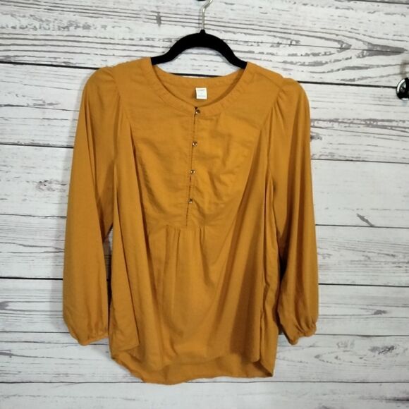 New with no tags. "Old Navy" woman's blouse - Picture 1 of 7